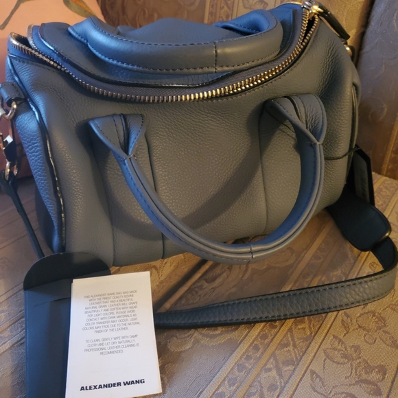 COPY - Authentic Alexander Wang Rockie Sling bag - Picture 4 of 8